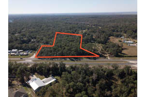 N US HWY 17, DELAND, FL 32720 - MLS#MFRV4948295