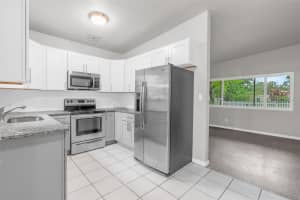 1712 TALLAHASSEE DRIVE, DAYTONA BEACH, FL 32117 - MLS#MFRV4948345