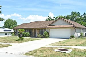 736 Trafalgar St, DELTONA 736 Trafalgar St, DELTONA