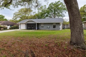 340 PARK AVENUE, ORANGE CITY, FL 32763 - MLS#MFRV4948365