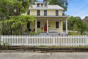 318 COLONIAL COURT, DELAND, FL 32720 - MLS#MFRV4948388