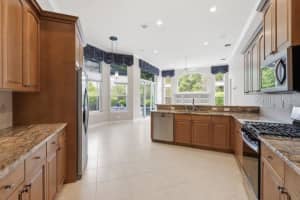 312 LAKE VICTORIA CIRCLE, DELAND, FL 32724 - MLS#MFRV4948444