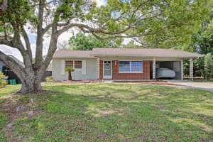 720 CRESTVIEW DRIVE, ORANGE CITY, FL 32763 - MLS#MFRV4948507