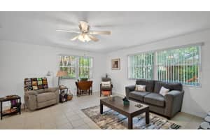 2217 GREEN STREET, SOUTH DAYTONA, FL 32119 - MLS#MFRV4948568