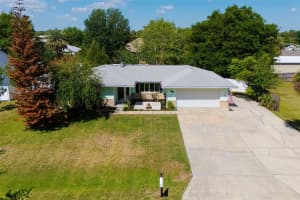 1734 Santiago St, DELAND