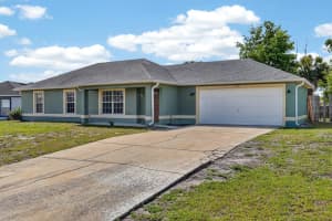 2301 WEATHERFORD DRIVE, DELTONA, FL 32738 - MLS#MFRV4948690