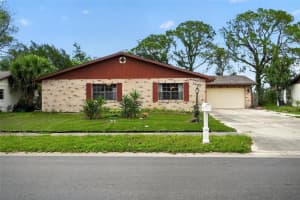 1660 E Shangri La Dr, DAYTONA BEACH