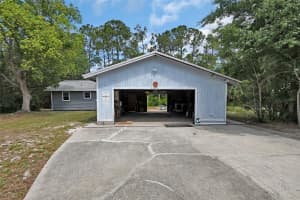 25801 BLUE LAKES DRIVE, PAISLEY, FL 32767 - MLS#MFRV4948702