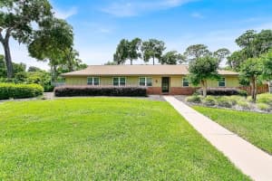1195 HEIDI COURT, DELAND, FL 32720 - MLS#MFRV4948849
