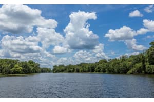 2013 QUAIL HOLLOW DR, DELAND, FL 32720 - MLS#MFRV4948884