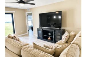 1604 ELLINGTON DRIVE, DUNDEE, FL 33838 - MLS#MFRV4948976