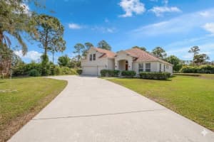 685 MALAGA, DELTONA, FL 32725 - MLS#MFRV4948978