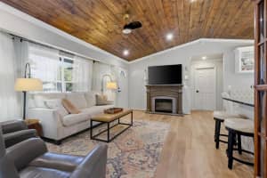 684 CROWS BLUFF LANE, SANFORD, FL 32773 - MLS#MFRV4949005