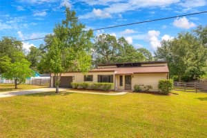 202 SANDSPUR LANE, DELAND, FL 32724 - MLS#MFRV4949020