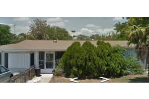 898 Merrimac St, DELTONA