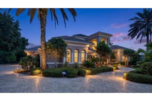 1117 OXBRIDGE LANE, ORMOND BEACH, FL 32174 - MLS#MFRV4949096