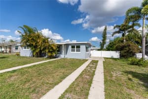 3208 PINETREE STREET, PORT CHARLOTTE, FL 33952 - MLS#MFRV4949166