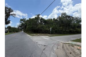 N CLARA AVE, DELAND, FL 32720 - MLS#MFRV4949279