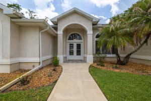 100 PARADISE VALLEY COURT, DAYTONA BEACH, FL 32114 - MLS#MFRV4949353
