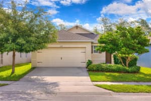 227 Duke Dr, DELAND