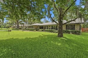 386 LAKE CHARLES ROAD, DELAND, FL 32724 - MLS#MFRV4949517