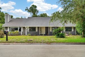 11 Rio Pinar Trl, ORMOND BEACH