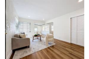 948 NE 6TH ST, OCALA, FL 34470 - MLS#MFRV4949632