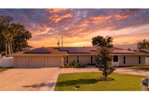 33 Sandcastle Dr, ORMOND BEACH 33 Sandcastle Dr, ORMOND BEACH