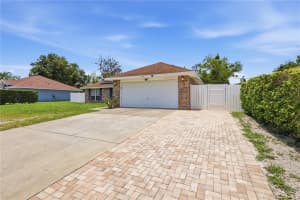 964 FORT SMITH BOULEVARD, DELTONA, FL 32738 - MLS#MFRV4949738