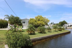 13016 Port Ct, Hudson, FL 34667, Sold 02/17/17