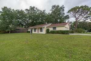 3830 Desoto Rd, Sarasota, FL 34235, Sold 11/22/21