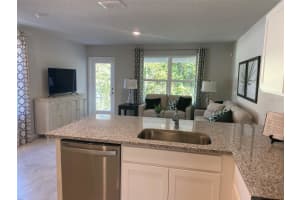 404 Sedgewick Dr, Davenport, FL 33837, Sold 02/25/22