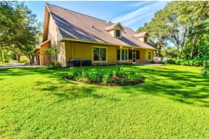 2038 Indian Creek Ct, Dunedin, FL 34698, Sold 01/12/22