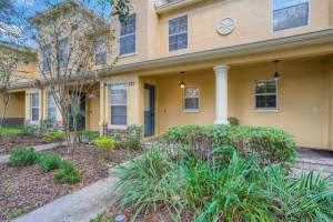 221 Hardcastle Pl, Valrico, FL 33594, Sold 11/29/21