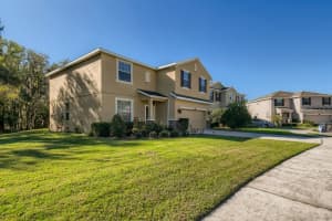 2824 Holly Bluff Ct, Plant City, FL 33566, Sold 02/17/22