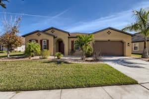 13313 Fawn Lily Dr, Riverview, FL 33579, Sold 04/12/22