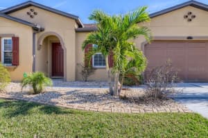 13313 Fawn Lily Dr, Riverview, FL 33579, Sold 04/12/22