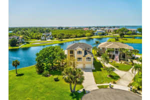 2106 Pelican Ct, Tarpon Springs, FL 34689, Sold 06/28/22