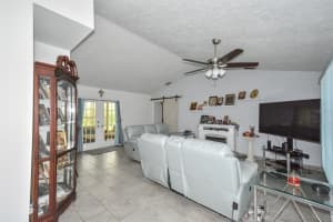 2633 Blossom Lake Dr, Holiday, FL 34691, Sold 05/26/22
