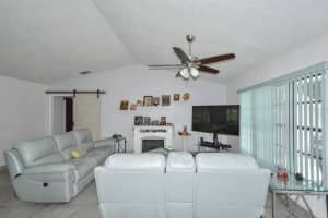 2633 Blossom Lake Dr, Holiday, FL 34691, Sold 05/26/22