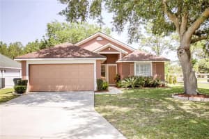 404 Pine Cone Dr, Davenport, FL 33897, Sold 05/31/22