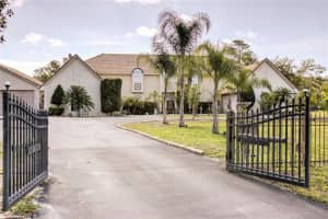 10944 LUSCOMBE CT, NEW PORT RICHEY, FL 34654 Sold 03/13/23