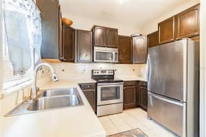 2020 Greenwood Valley Dr, Plant City, FL 33563, Sold 06/27/22