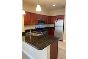 2938 SW 35 PL #28, GAINESVILLE, FL 32608 Sold 07/25/22
