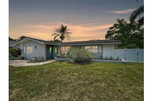 415 MAPLEWOOD CIR, OLDSMAR, FL 34677 Sold 08/19/22