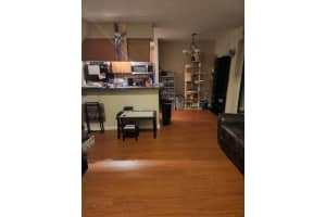 305 LAKE PARSONS GRN #103, BRANDON, FL 33511 Sold 10/14/22