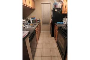 305 LAKE PARSONS GRN #103, BRANDON, FL 33511 Sold 10/14/22