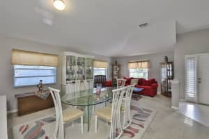 7417 TOWER BRIDGE DR, WESLEY CHAPEL, FL 33545 Sold 09/23/22