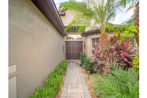 4814 POINTE O WOODS DR, WESLEY CHAPEL, FL 33543 Sold 11/10/22