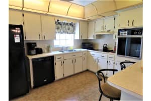 6137 ELMHURST DR #8B, NEW PORT RICHEY, FL 34653 Sold 12/06/22